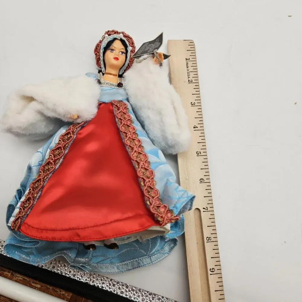 Vintage Peggy Nisbet Costume Lady Doll Blue Red Gown Fur Trim Made In‎ England